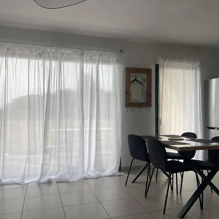 Cosy Avec Garage Et Terrasse Pres De La Hyères